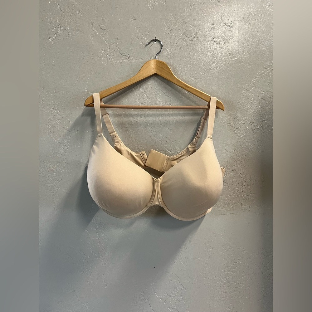 SKIMS Fits Everybody T-Shirt Demi Bra 44H NWT Sand Color